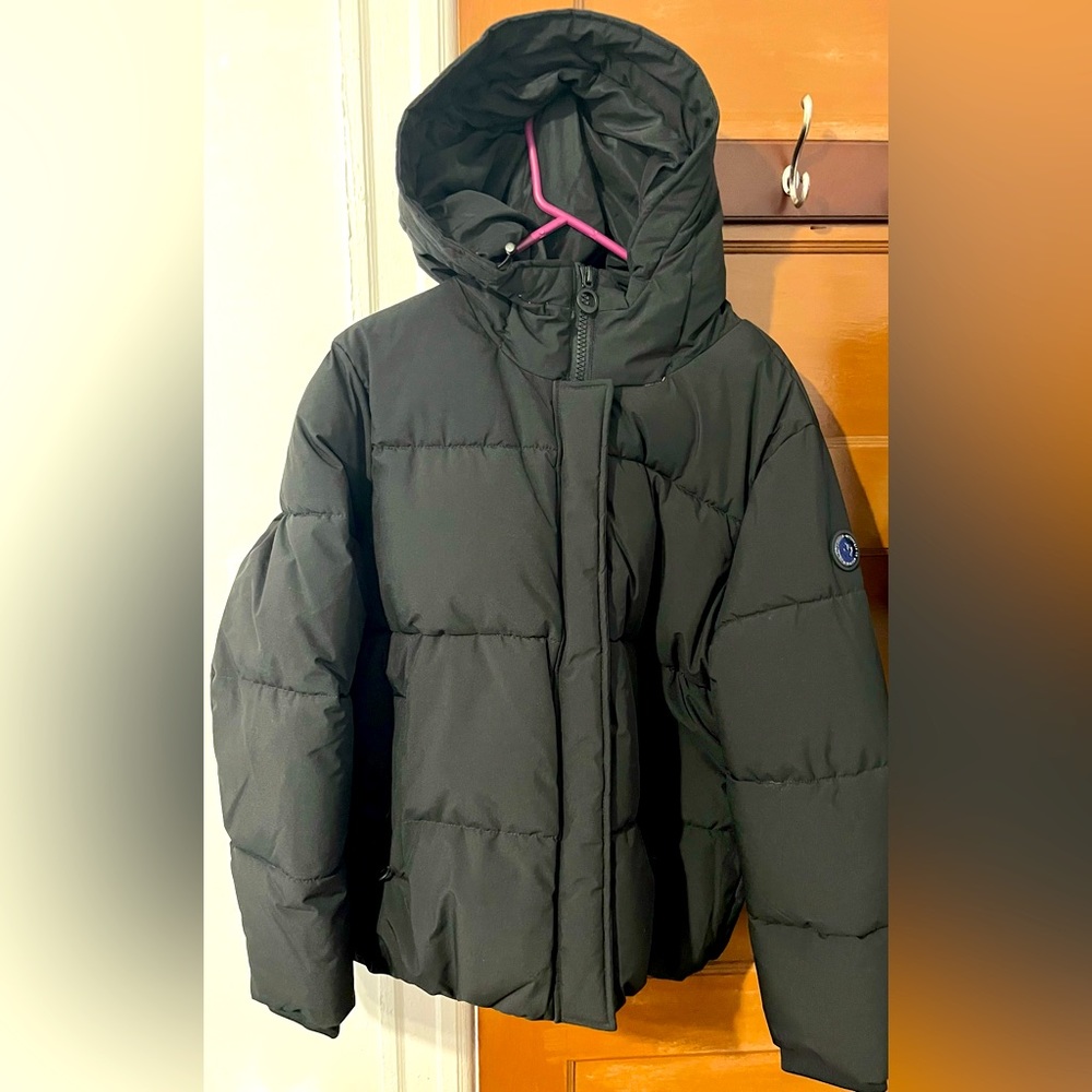 Woman’s never worn, size to big for me